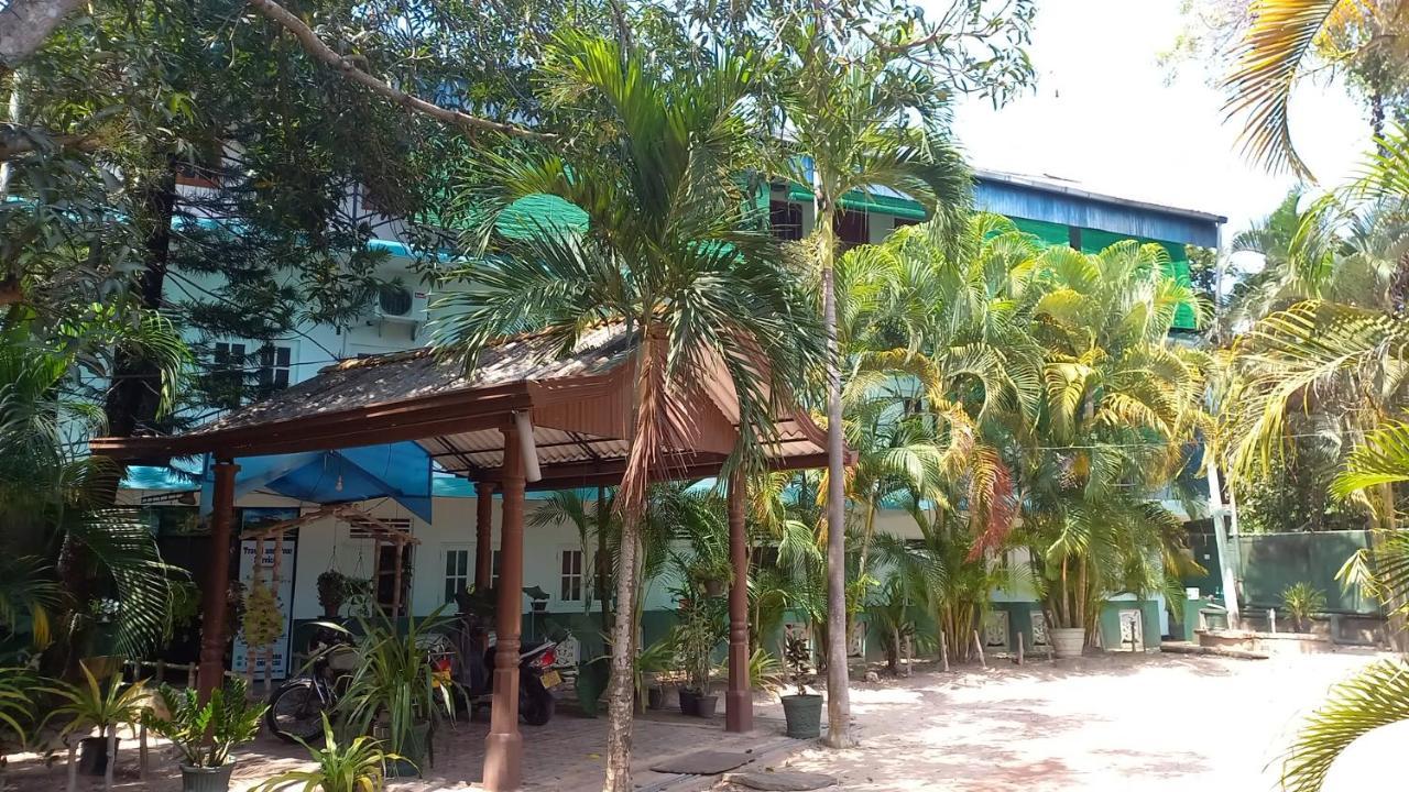 Shady Transit Hotel Katunayaka Extérieur photo